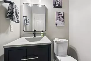 1010 Augusta Cir, North Huntingdon, PA 15642 - Photo 12