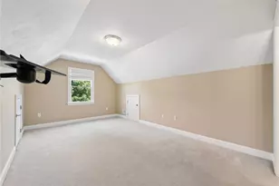 1010 Augusta Cir, North Huntingdon, PA 15642 - Photo 20