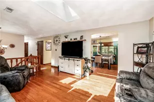 972 Barclay Rd, White Township, PA 15701 - Photo 4