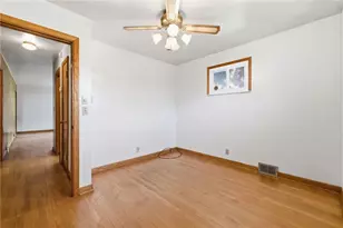1003 Hazel St, New Castle, PA 16101 - Photo 10