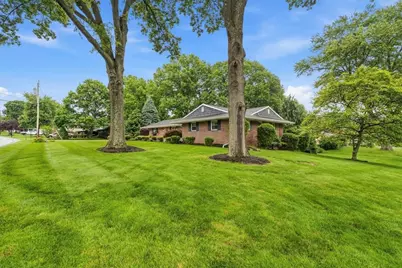 105 Appletree Dr, Brighton Township, PA 15009 - Photo 48