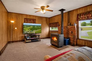 6 Dry Ridge Rd, West Alexander, PA 15376 - Photo 4