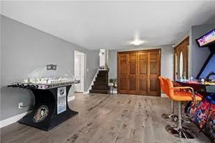 2347 Casswell Dr, Bethel Park, PA 15102 - Photo 6