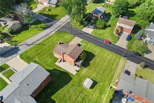 2347 Casswell Dr, Bethel Park, PA 15102 - Photo 38