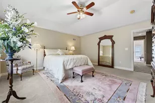 532 E Vanderbilt Dr, Adams Township, PA 16046 - Photo 24