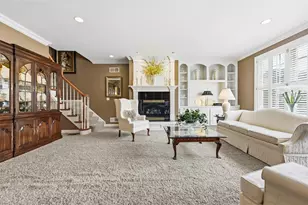 532 E Vanderbilt Dr, Adams Township, PA 16046 - Photo 6