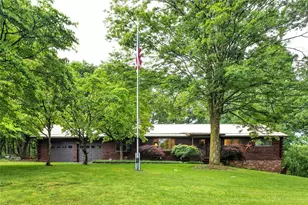 6229 Terry Ln, Washington Township, PA 15668 - Photo 2