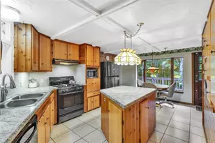 6229 Terry Ln, Washington Township, PA 15668 - Photo 12
