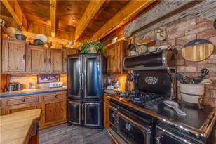 276 Starr Ln, Addison Township, PA 15424 - Photo 4