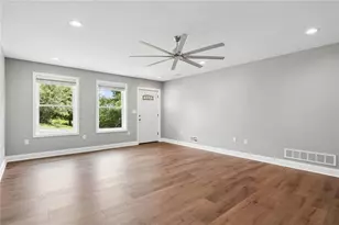 529 Weston Wy, Elliott, PA 15220 - Photo 8