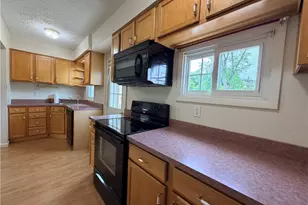 11 North St, Canonsburg, PA 15317 - Photo 16