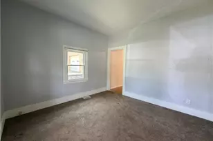 11 North St, Canonsburg, PA 15317 - Photo 8