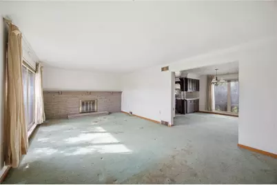 4104 Burnsire Dr, Irwin, PA 15642 - Photo 12