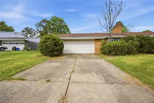4104 Burnsire Dr, Irwin, PA 15642 - Photo 6