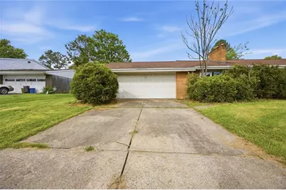 4104 Burnsire Dr, Irwin, PA 15642 - Photo 6