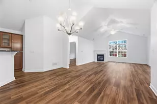 400 Spring Valley Dr, Jackson Township, PA 16063 - Photo 14