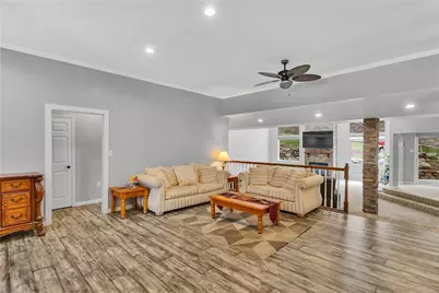 10 Walker St, Collier Township, PA 15071 - Photo 12
