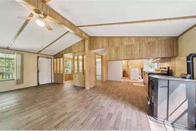 154 Thompson Rd, Derry Township, PA 15627 - Photo 4