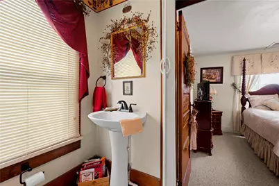 400 Oliver Ave, Bentleyville, PA 15314 - Photo 22