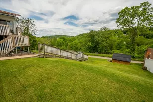 400 Oliver Ave, Bentleyville, PA 15314 - Photo 32