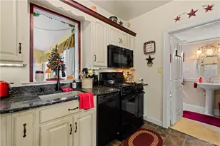 400 Oliver Ave, Bentleyville, PA 15314 - Photo 12
