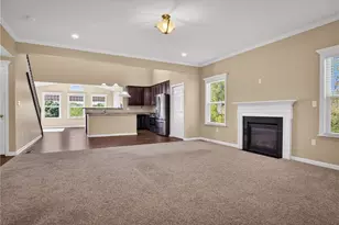 229 W Country Barn Rd, Chartiers, PA 15342 - Photo 4