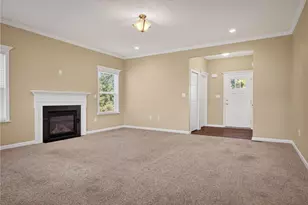 229 W Country Barn Rd, Chartiers, PA 15342 - Photo 8