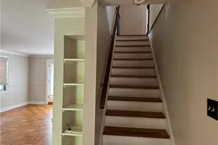 633 Crystal Dr, Pittsburgh, PA 15228 - Photo 14