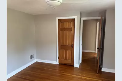 633 Crystal Dr, Pittsburgh, PA 15228 - Photo 28