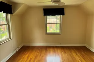 633 Crystal Dr, Pittsburgh, PA 15228 - Photo 24