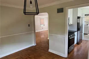 633 Crystal Dr, Pittsburgh, PA 15228 - Photo 8