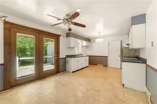 126 Lapeer Dr, South Beaver Township, PA 15010 - Photo 10
