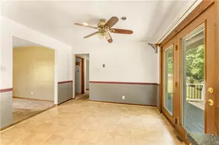 126 Lapeer Dr, South Beaver Township, PA 15010 - Photo 8