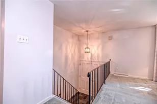 5025 Windover Dr, Robinson Twp, PA 15205 - Photo 4