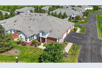 3104 Ambassador Lane, Adams Township, PA 16059 - Photo 2