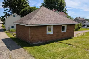 109 S 5th St, Youngwood, PA 15697 - Photo 8