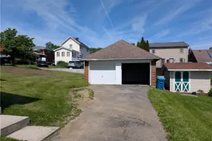 109 S 5th St, Youngwood, PA 15697 - Photo 6