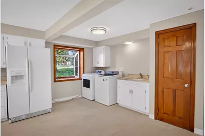 1155 Folkstone Dr, Pittsburgh, PA 15243 - Photo 14