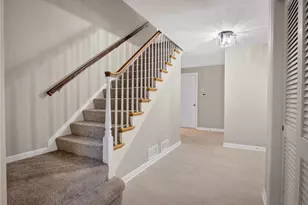 1155 Folkstone Dr, Pittsburgh, PA 15243 - Photo 4