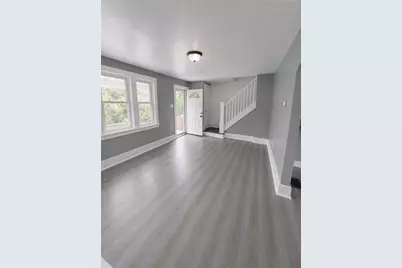 2308 Starkamp St, Pittsburgh, PA 15226 - Photo 2