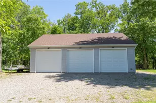 5190 Windy Hill Dr, Hampton, PA 15044 - Photo 14
