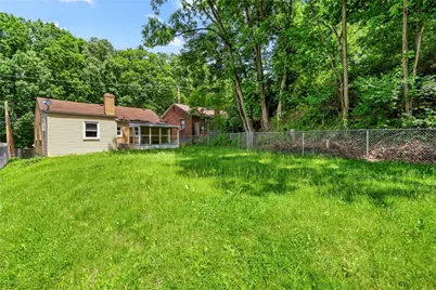 3377 W Prospect Ave, Pittsburgh, PA 15205 - Photo 16