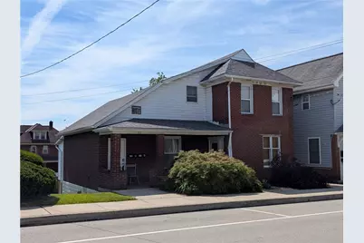 32 S 3rd St, Youngwood, PA 15697 - Photo 4
