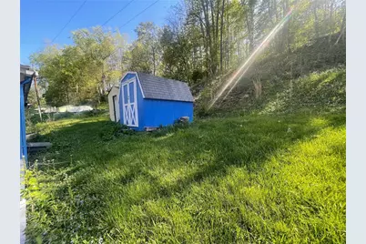 358 Smith Creek Rd, Wayne Twp, PA 15362 - Photo 16