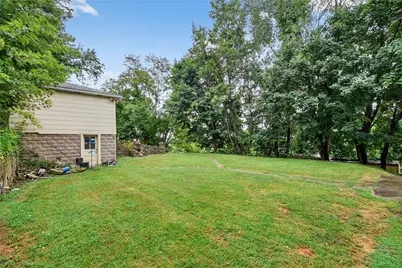 606 N Penn St, Penn Twp, PA 15675 - Photo 30
