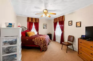 5210 Celia Pl, Friendship Park, PA 15224 - Photo 10