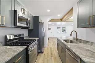 24 Beltzhoover, Pittsburgh, PA 15210 - Photo 14