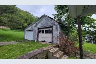 658 Listie Road, Somerset Township, PA 15549 - Photo 8