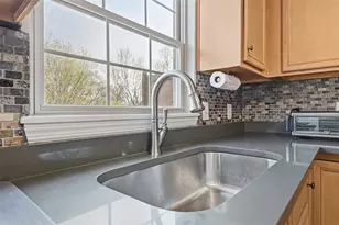 2426 Rochester Rd, Pittsburgh, PA 15143 - Photo 14