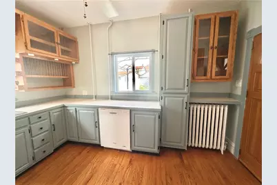 411 Saint Clair St, Latrobe, PA 15650 - Photo 14